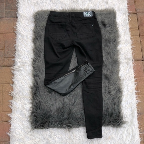 Kylie Pants - Black main image 1